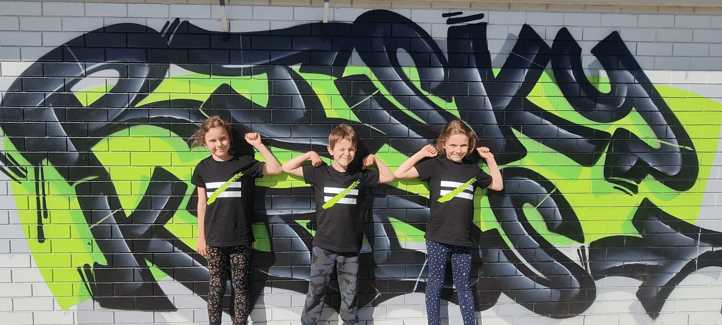 About Risky Kids - Our Programs help kids build strong bodies and healthy Mindsets through parkour and our unique science backed mindset training